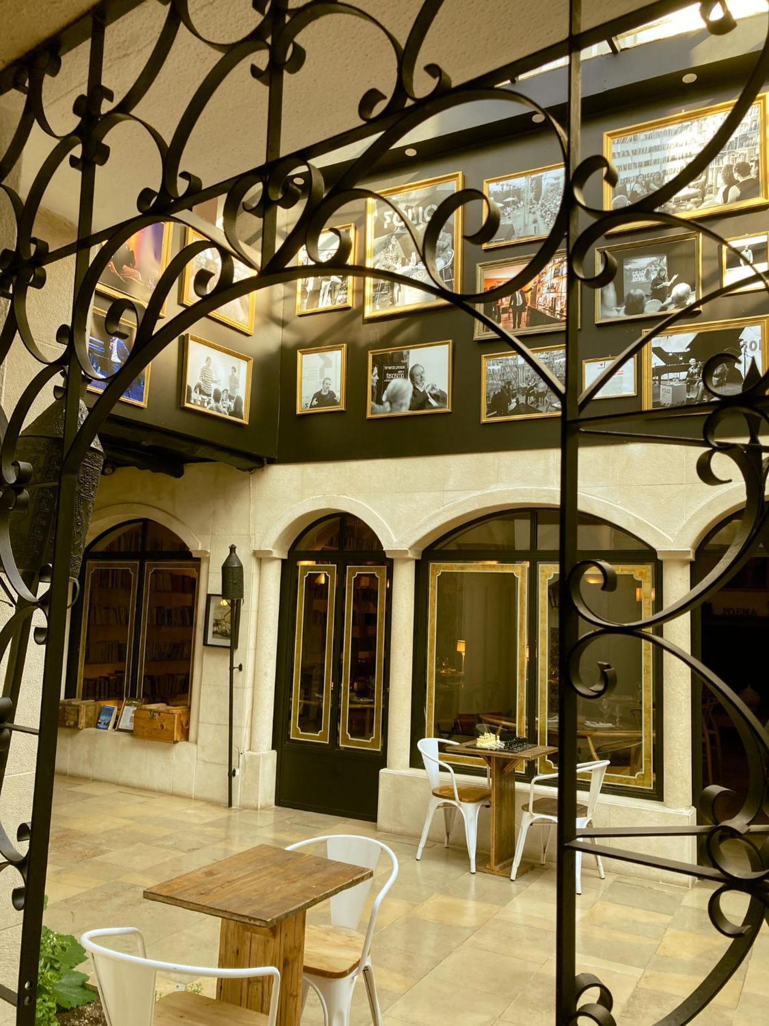 The Literary Man Hotel Óbidos