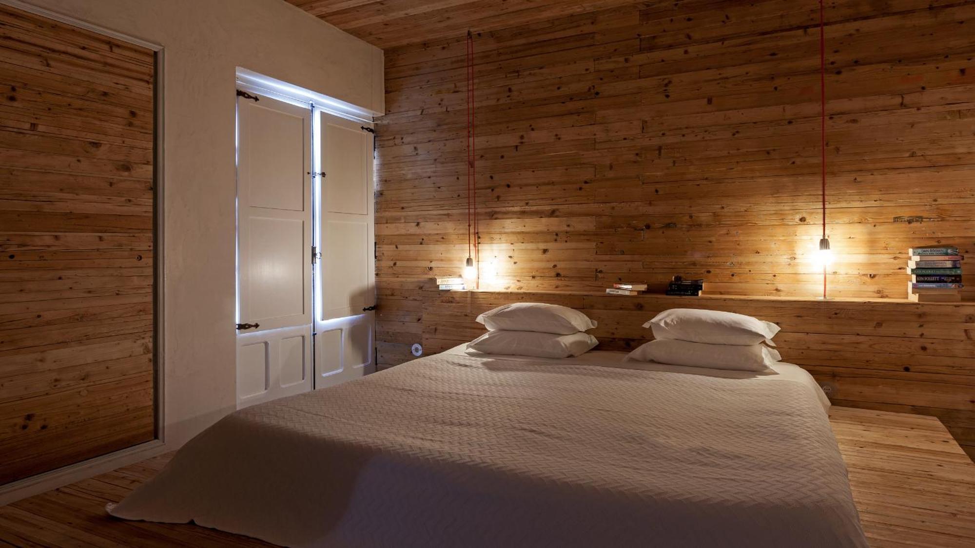 The Literary Man Hotel